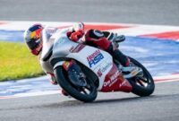 Pembalap Indonesia Veda Ega Pratama di lintasan Moto3. (Foto: Dok. Honda Team Asia)