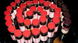 Ilustrasi botol ketamin. (Foto: Wikimedia Commons)