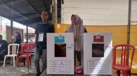 Kotak suara pada pemilihan kepala daerah Padang dan Sumatera Barat. (Foto: Dok. Wikimedia Commons/AIP2000 (CC BY 4.0))
