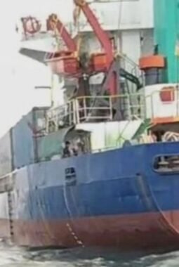 TNI AL Amankan Kapal MV Global 88 Muat Rokok ke Malaysia